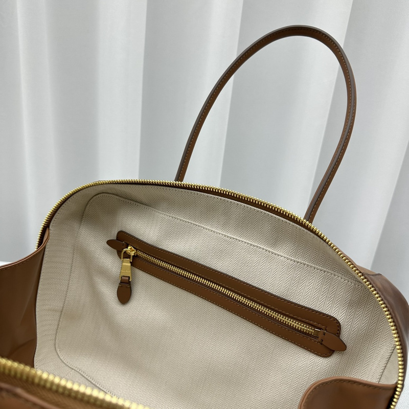 miu miu Miumiu tote bag7D67
