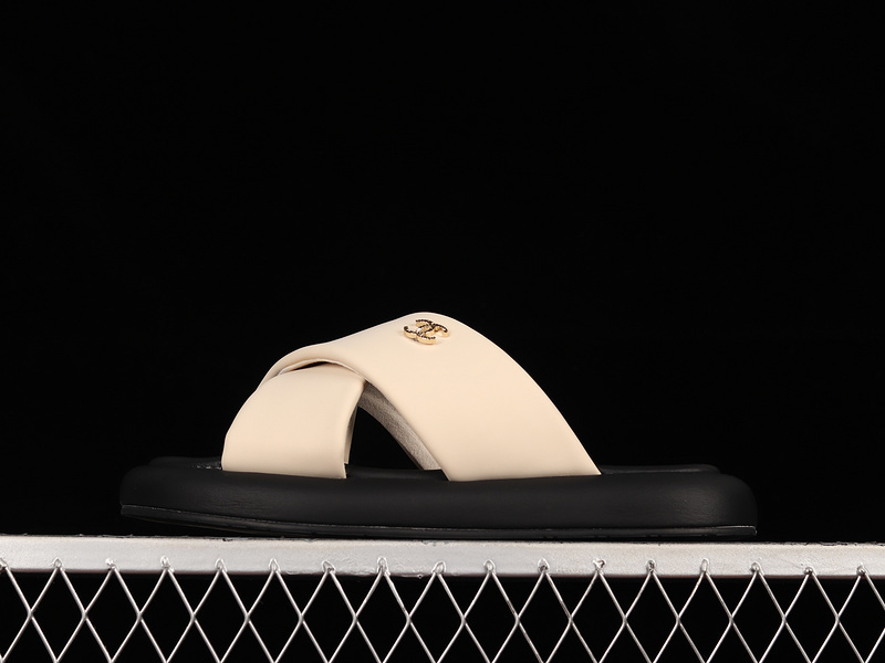 Sandal 【300】[CHA﹡NEL 22 PLATFORM SLIP-ON SLIPPERS KHAKI∕BLACK∕BLACK]-[WOMAN︰35-40] 23A1