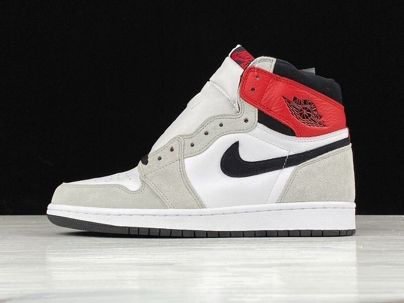 jordan 1 550 555088 126 AIR JORDAN 1 RETRO HIGH OG WHITE BLACK LIGHT SMOKE GREY MAN 40.5 46 E