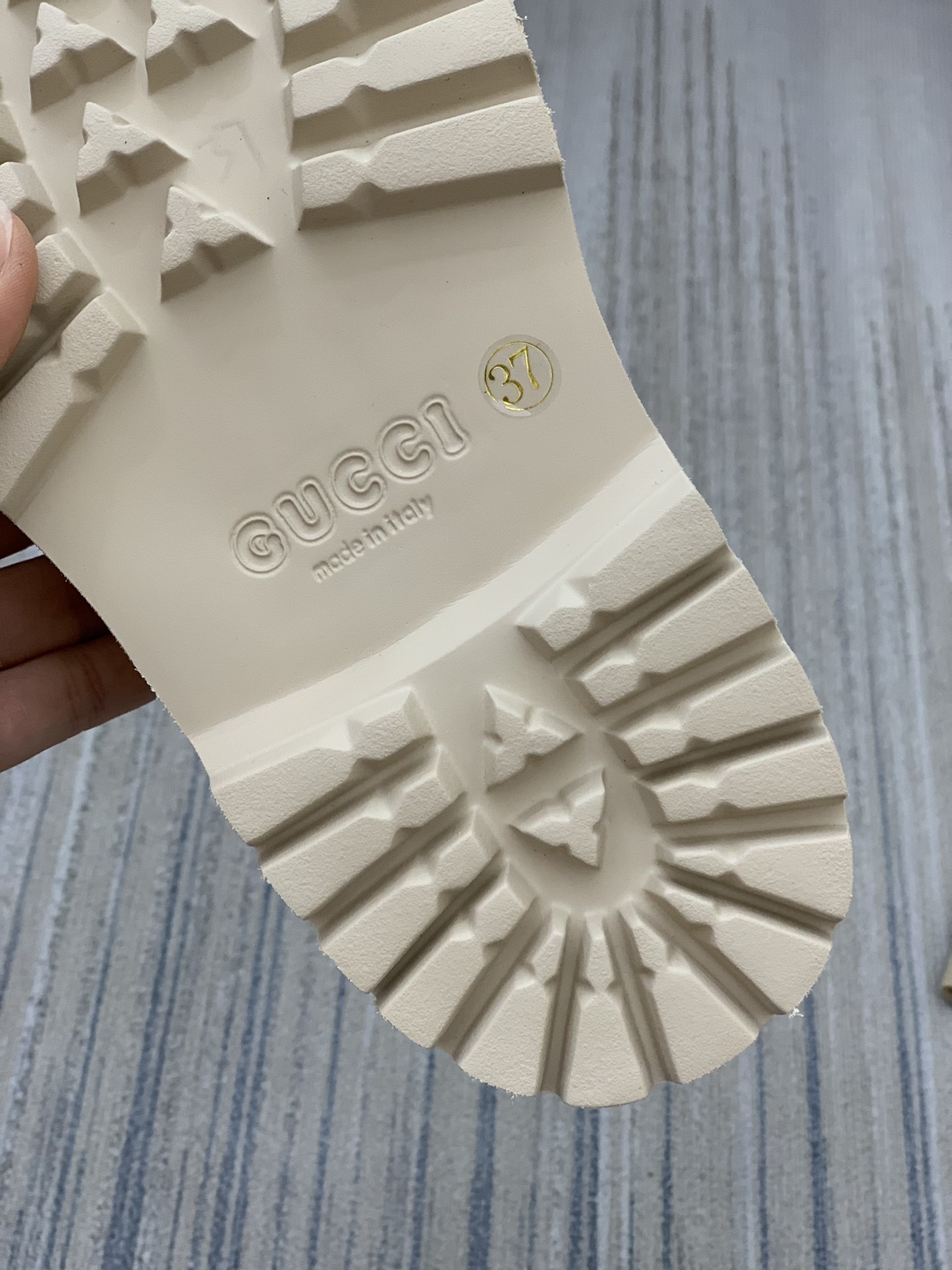 gucci shoes/sneakers-093