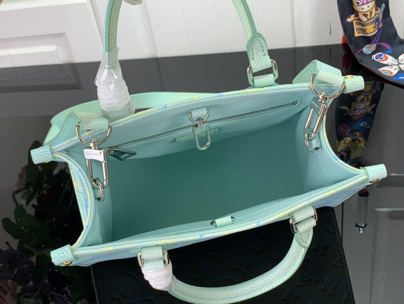 purses LV ONTHEGO PM M46168C486