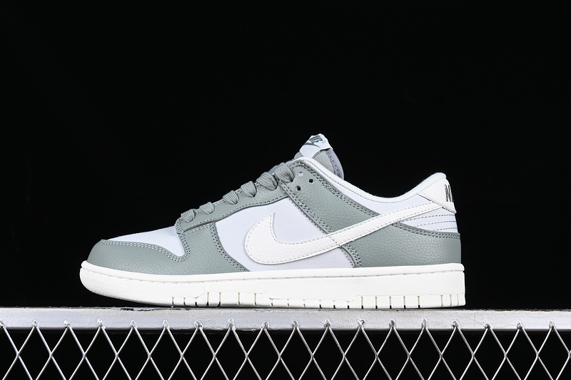 dunk 300 DV7212 300 DUNK LOW MICA GREEN SAIL PHOTON DUST WOMAN 35.5 39 MAN 40 46 5BF3