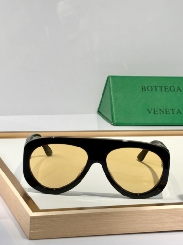 Bottega Veneta glasses -BV 00250617