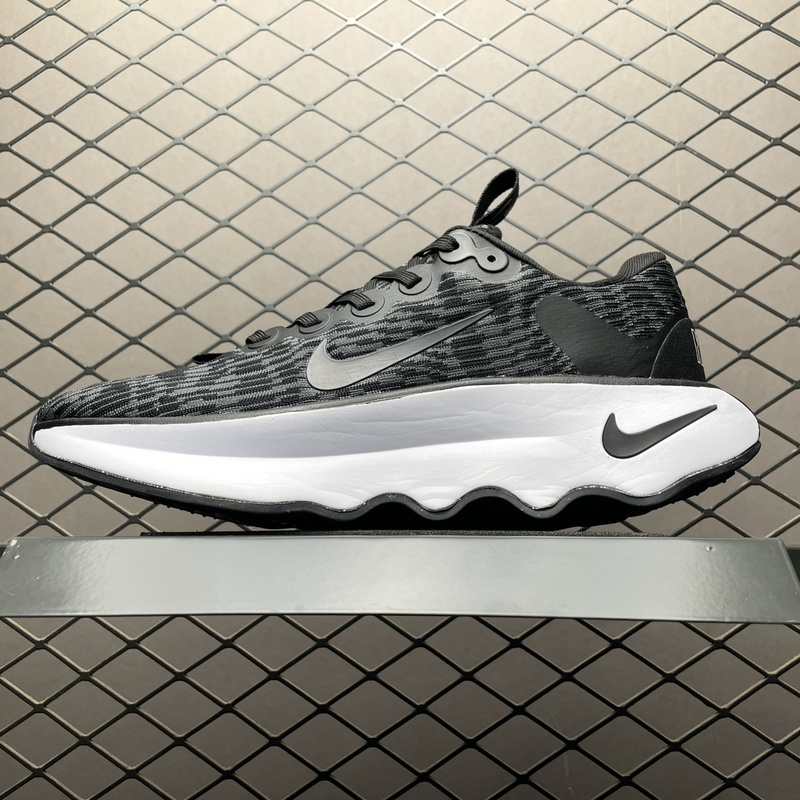 x nike shoes US 40 NK Motiva DV1238 001 Size 36 453666