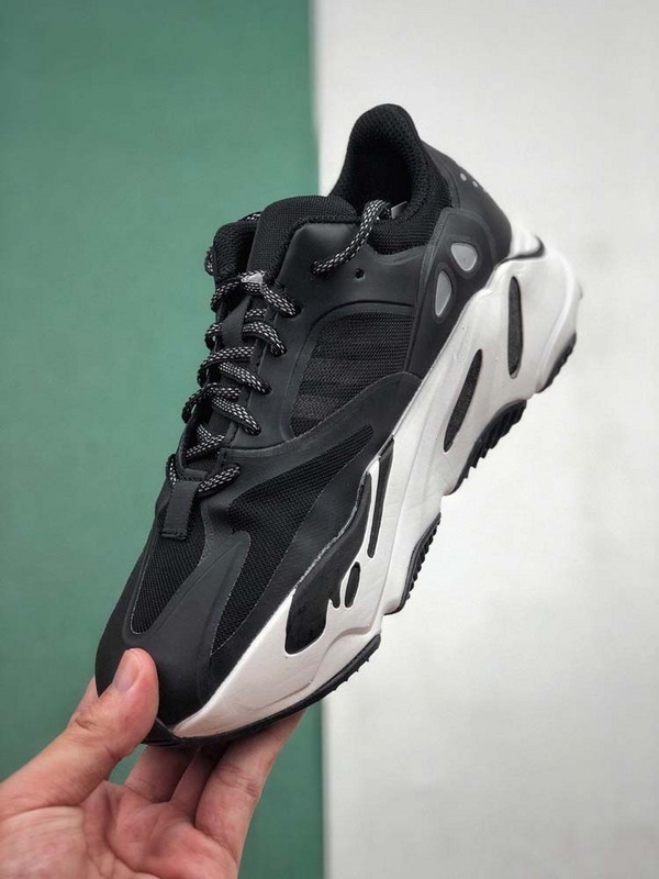 yeezy 700 74 72 83 EG6991 YEEZY BOOST 700 UTILITY BLACK WHITE WOMAN 36 39 MAN 40 45 B96E