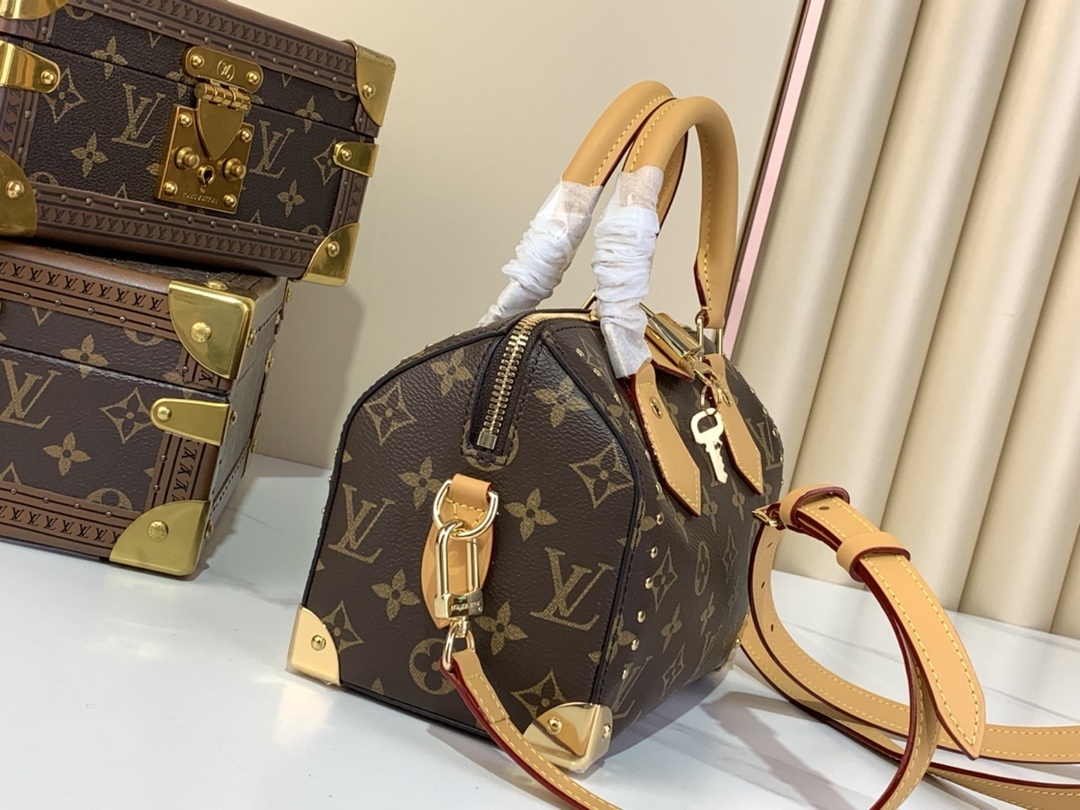 LV-Handbags M13146 Presbyopia∕rivet show(8A72)