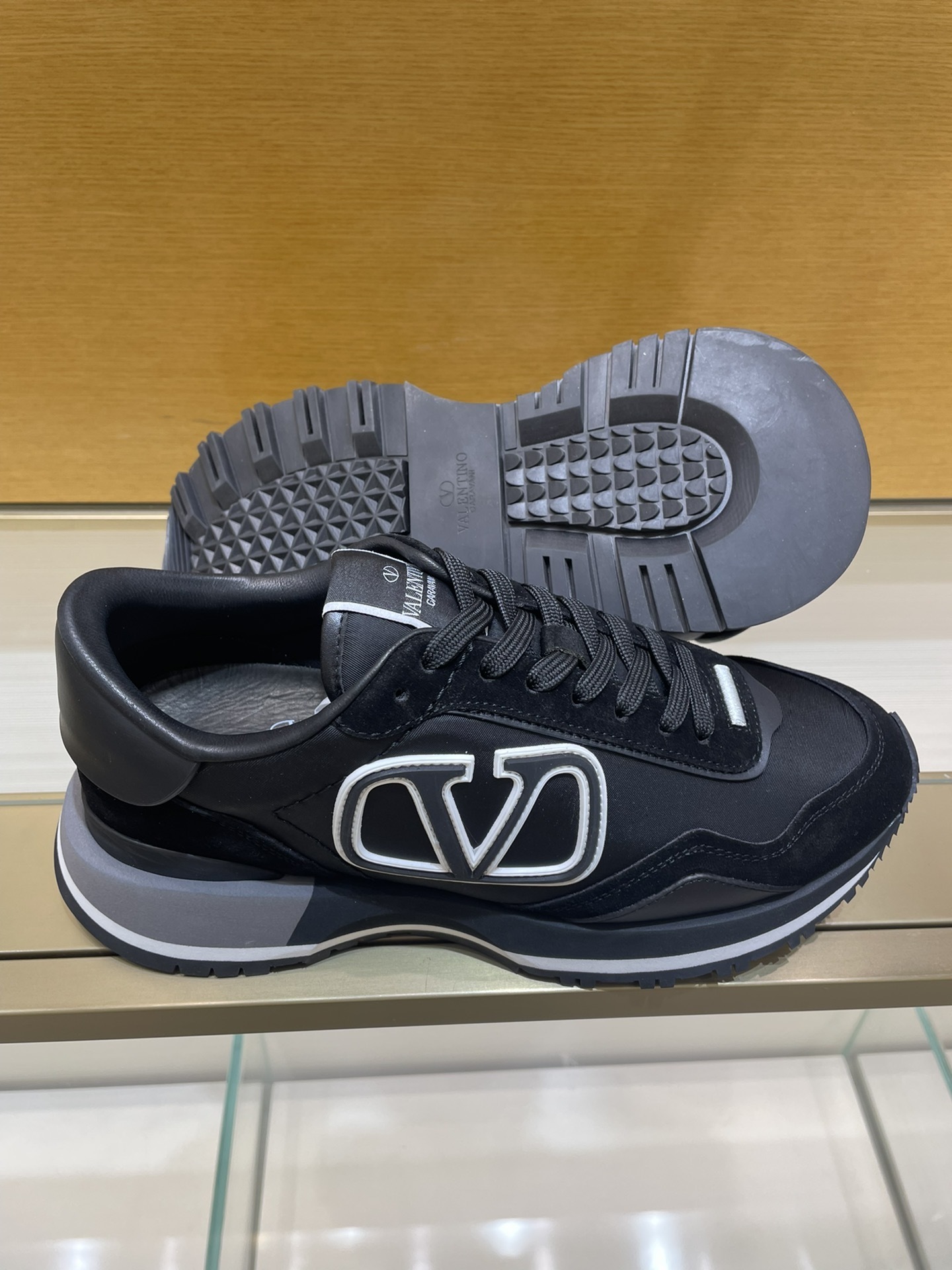 valentino shoes /sneakers-323