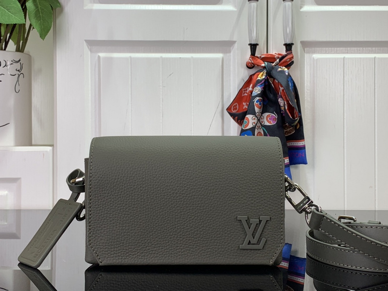 purses LV Should bag M82086D4C1