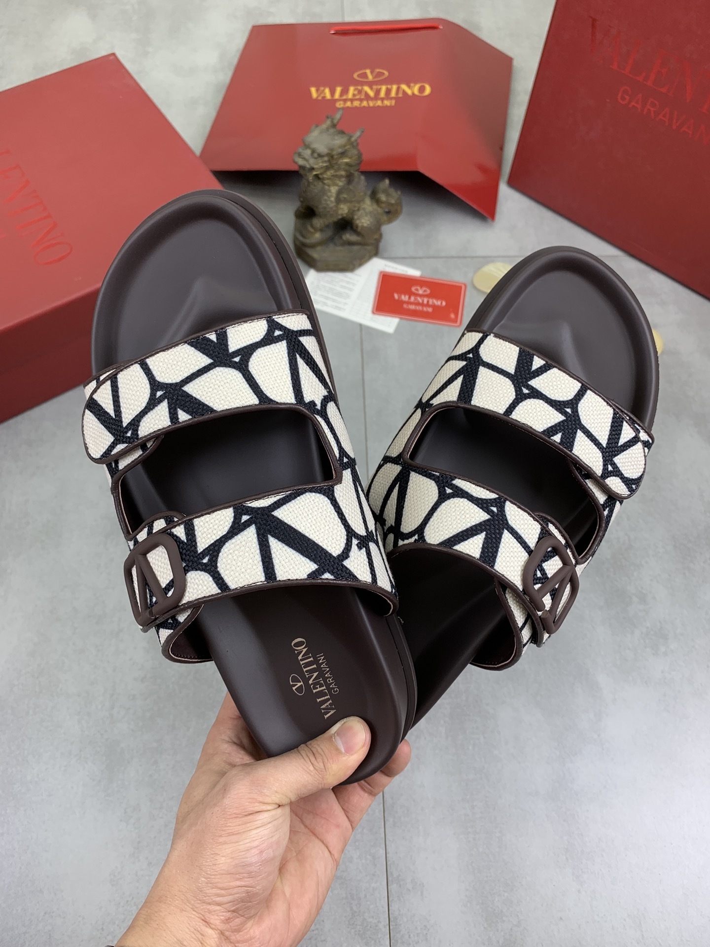 valentino shoes /sneakers-450