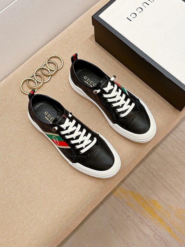 karl lagerfeld GUCCI8349