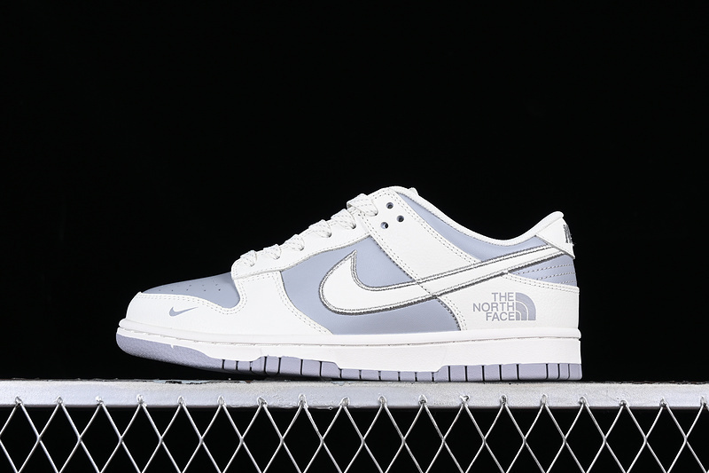 dunk 300 XD1688 005 DUNK LOW SB WHITE GREY SILVER WOMAN 36 39 MAN 40 45 55C8