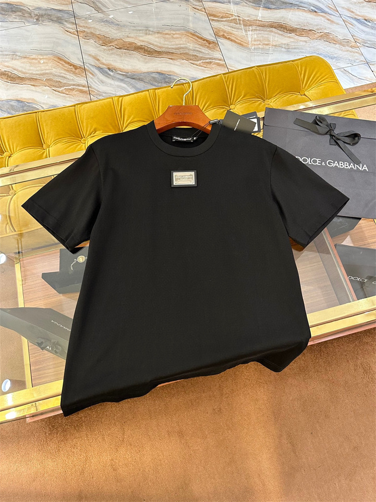 Dolce & Gabbana Clothes D﹡lce & Gabbana T Shirt Top Version $140 8226