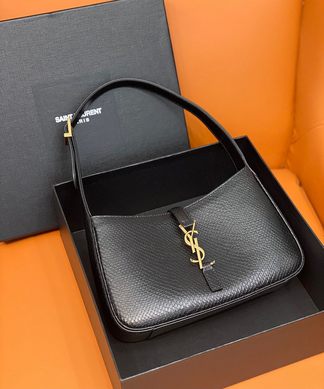 ysl Crossbody Bag 23cm 280USD0F85