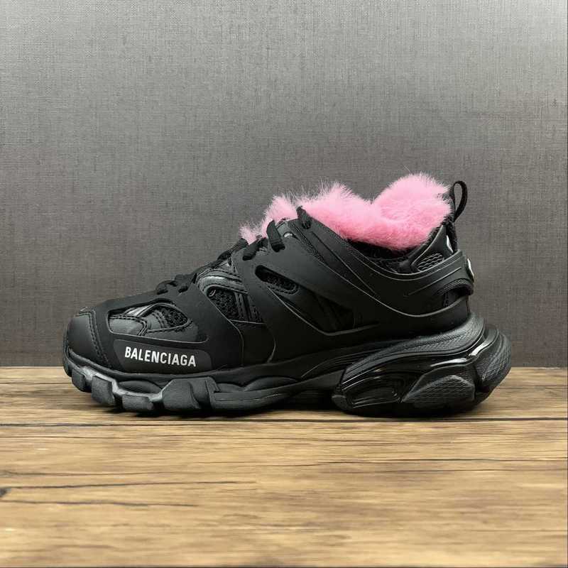 BALENCIAGA TRACK 【700】[668555]-[TRACK FUR SNEAKER CONTRAST FAKEFUR∕MESH∕NW∕BLACK∕PINK]-[WOMAN︰