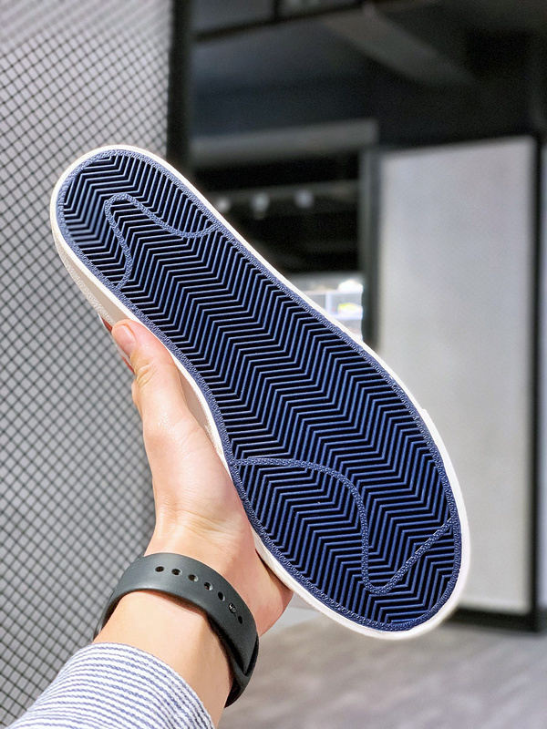 karl lagerfeld NIKE 9051B7