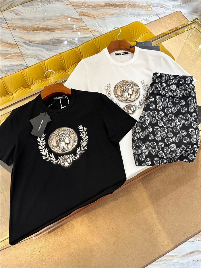 Dolce & Gabbana Clothes D﹡lce & Gabbana T Shirt Top Version B3B8