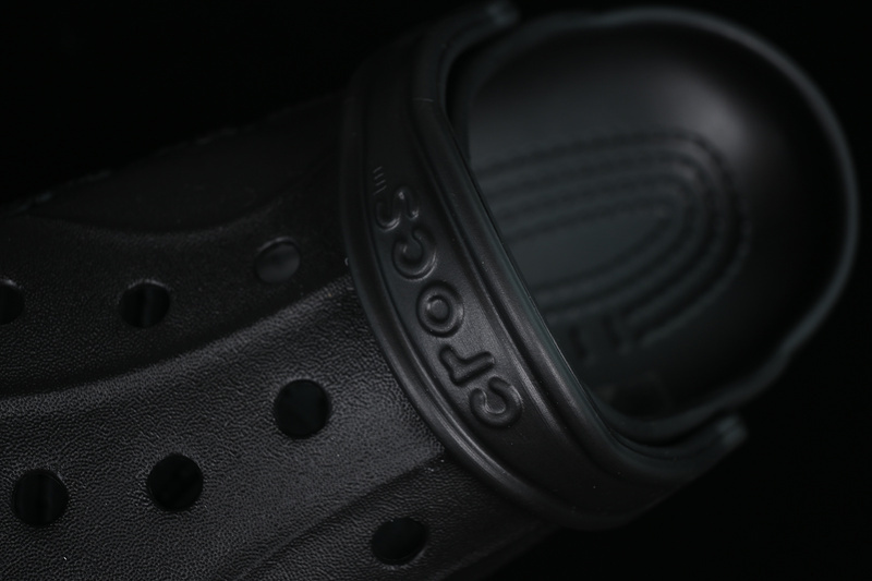 Sandal 【180】[CROCS CLASSIC CLOG BLACK]-[WOMAN︰36-39]-[MAN︰40-46] 6222