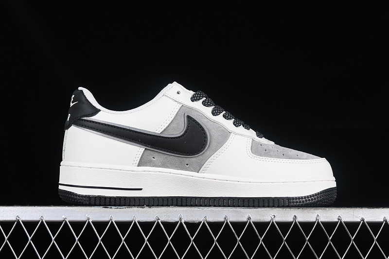 air force 1 340 AV0383 251 AIR FORCE 1 07 LOW GREY WHITE BLACK WOMAN 36 39 MAN 40 45 F732