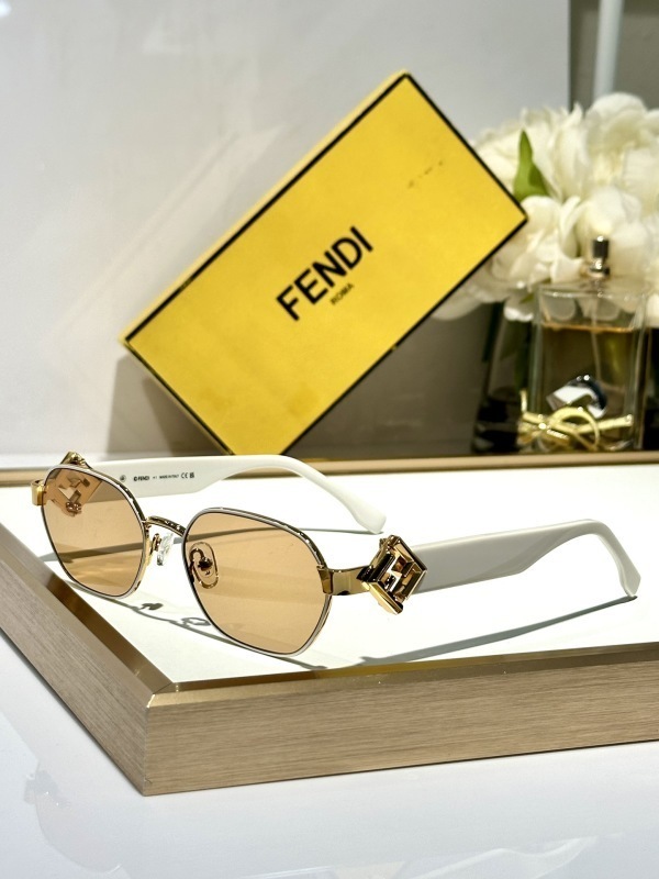 Fendi glasses -FENDI 0195477E