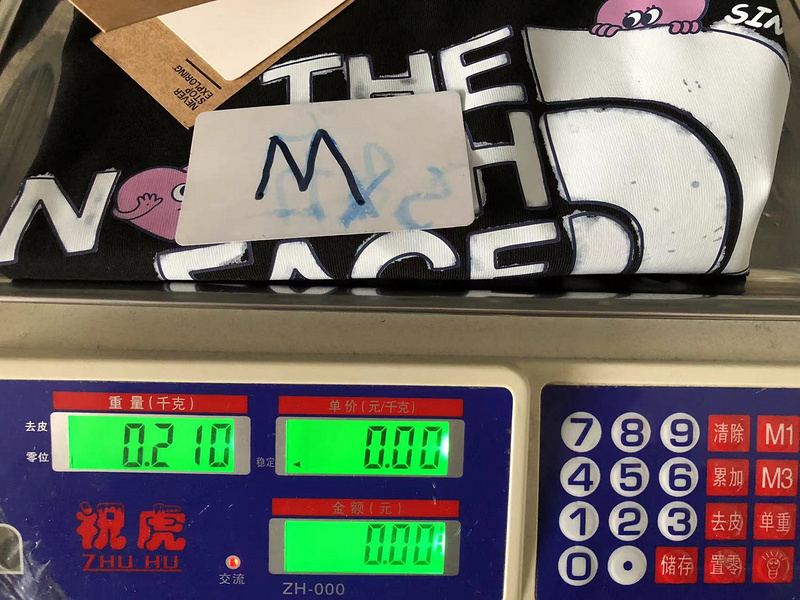 t shirts 128 T N F T SHIRT 12031563 im 168cm 55kg i wear size M in the phot E6E3