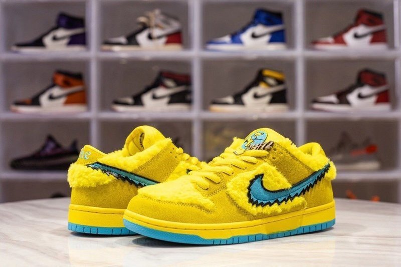 h12 【450】[CJ5378-700]-[H12 GRATEFUL DEAD DUNK LOW SB YELLOW BEAR OPTI YELLOW∕BLUE FU