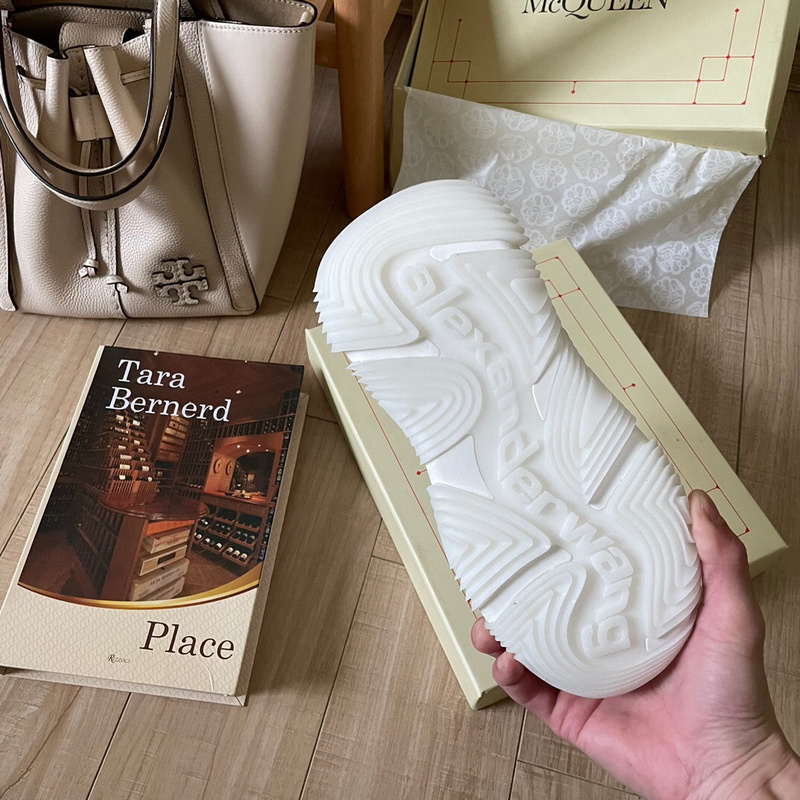 karl lagerfeld Alexander McQUEEN 91USD with free shipping3027