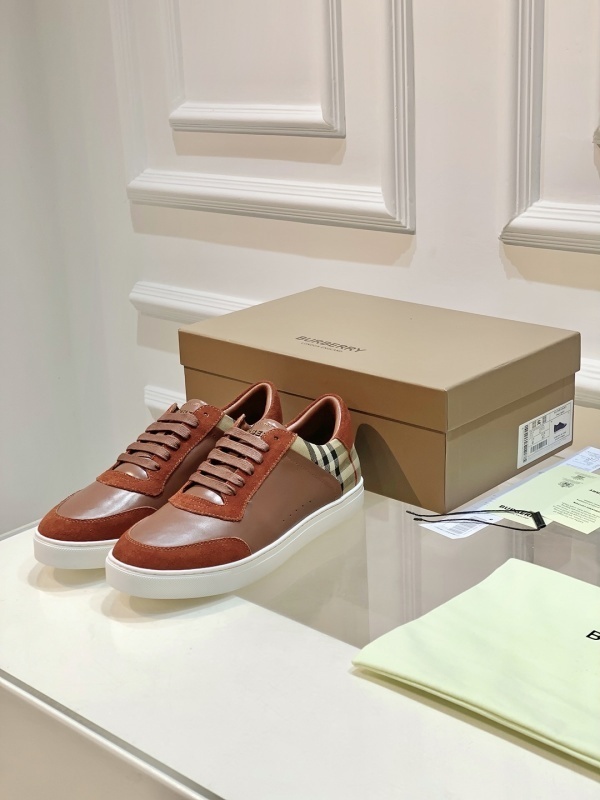 Burberry Women shoes -Burberry 054499B