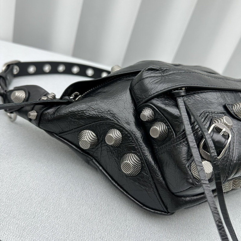 Balenciaga bags Balen﹡ciaga 𝐜𝐚𝐠𝐨𝐥𝐞 bag ABF1