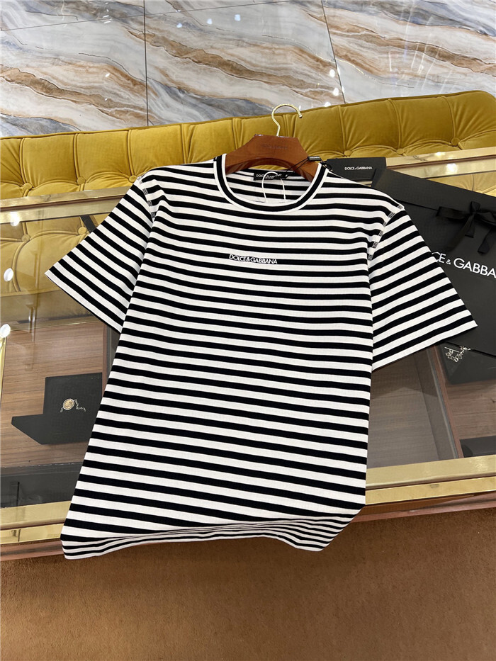 Dolce & Gabbana Clothes D﹡lce & Gabbana T Shirt Top Version $140 7C9D