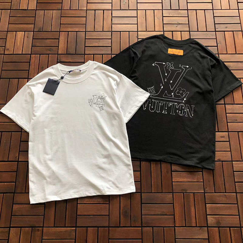 t shirts . 108 L T SHIRT 12030606 im 168cm 55kg i wear size XS in the phot CAD0