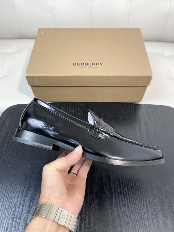 Burberry men's shoes -BURBER 00105A17