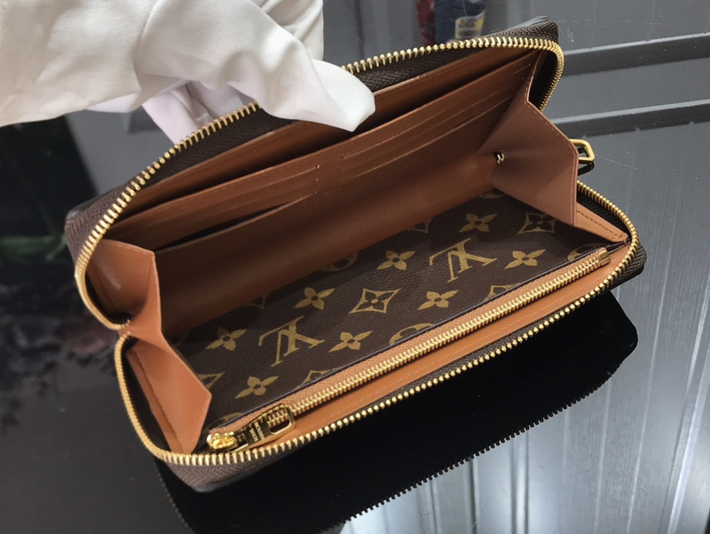 LV TRUNK WALLET M80558(9BA1)