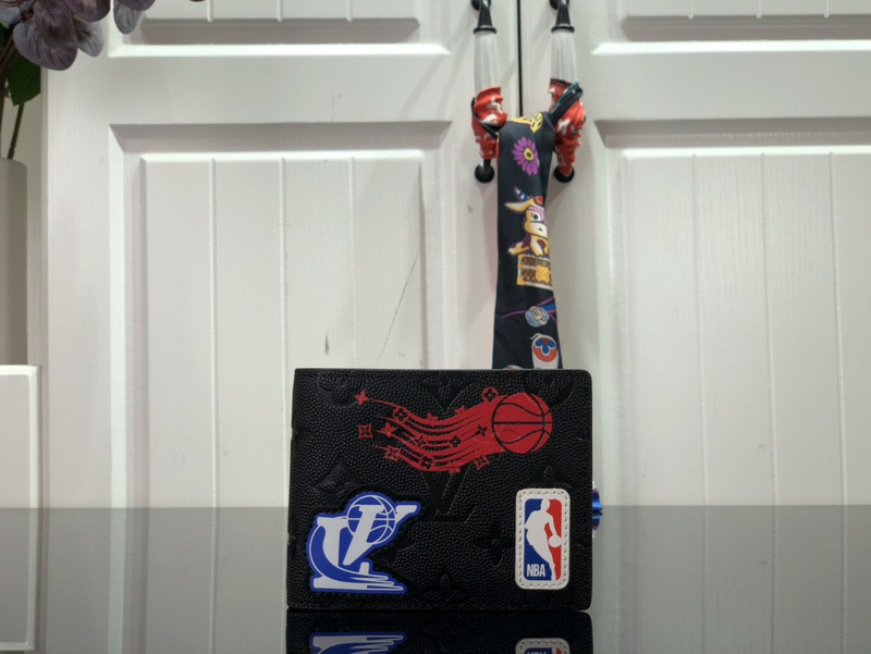 Luxury brand wallets LVXNBA MULTIPLE WALLET M80624E849