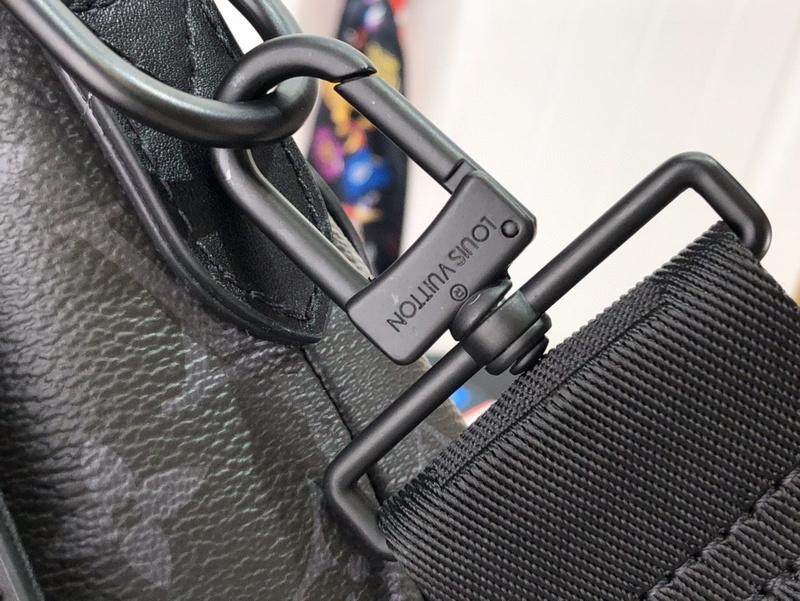 LV SAUMUR MESSENGER M45911(3A54)