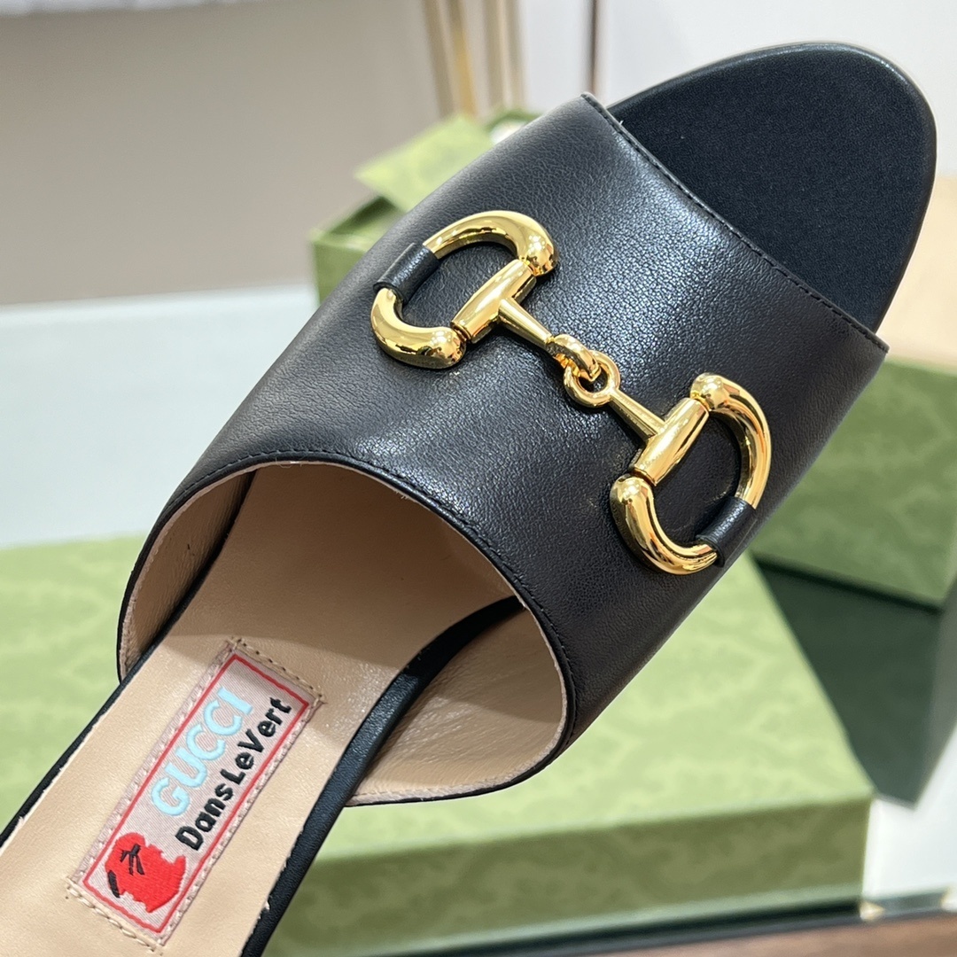 gucci shoes/sneakers-204