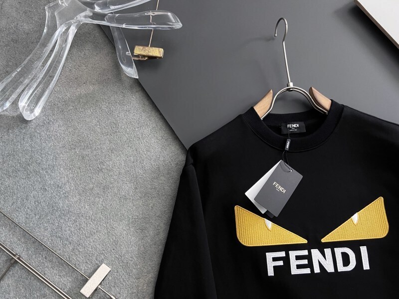FENDI Men clothes -FENDI 01476940