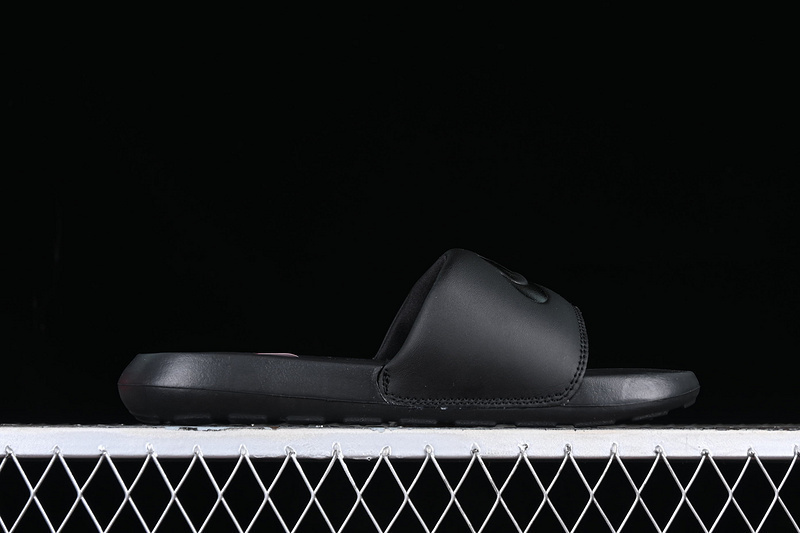 Sandal 【100】[CN9675-006]-[VICTORI ONE SLIDE WHEAT BLACK∕BLACK∕METALLIC GOLD]-[WOMAN︰36-