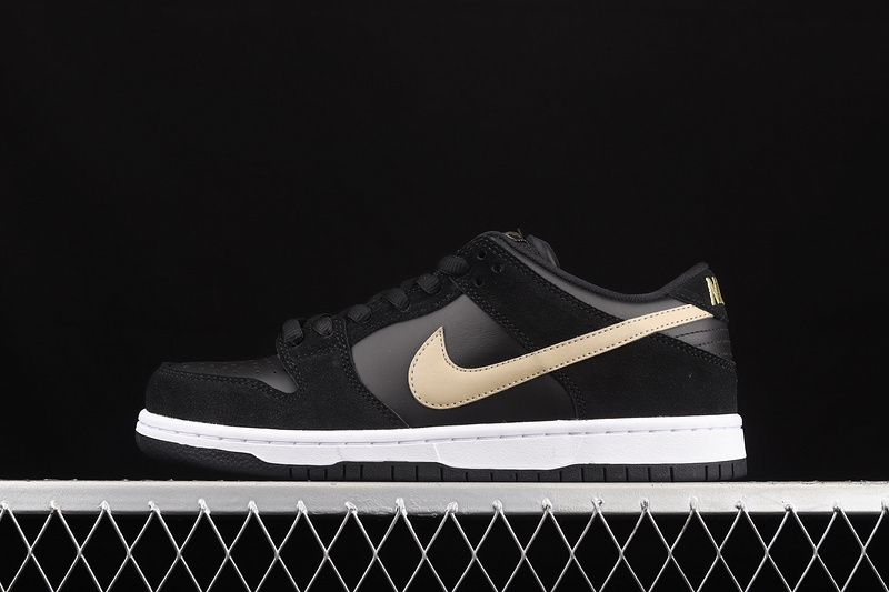 dunk 320 BQ6817 002 DUNK LOW SB PRO BLACK METALLIC GOLD WHITE WOMAN 36 39 MAN 40 46 9D20