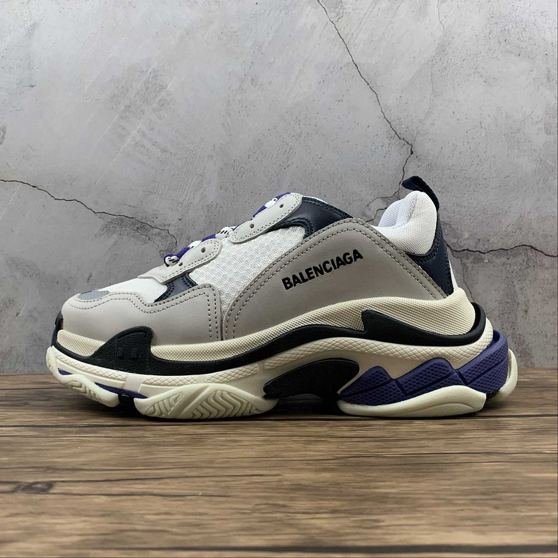 triple s 470 BA LEN CIAGA TRIPLE S DADSHOES GREY BLACK WHITE WOMAN 35 39 MAN 40 46 6630