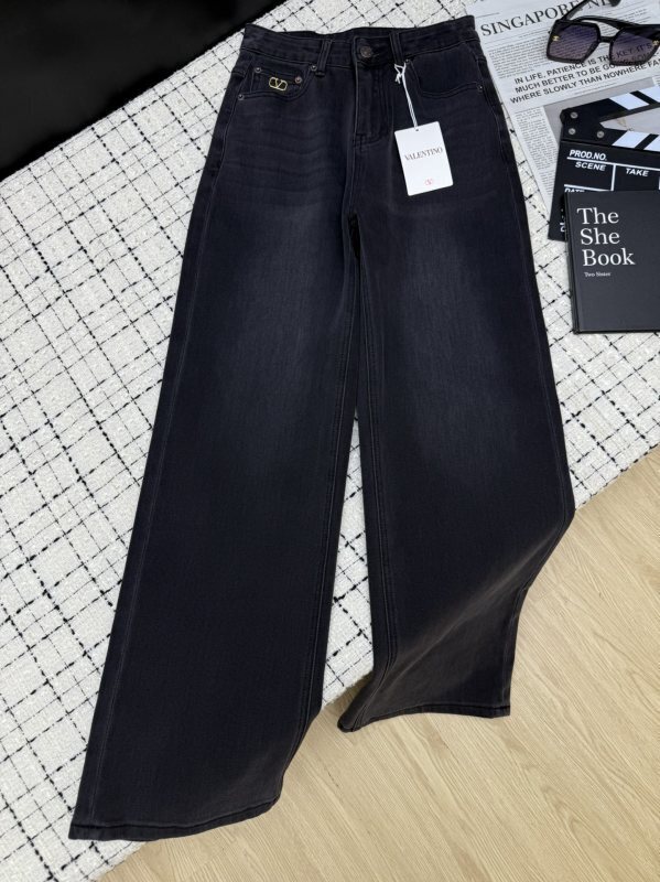 VALENTINO Women clothes -Valentino 0014A381