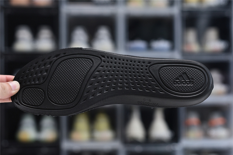 yeezy 700 FY3727 36 47A7AA