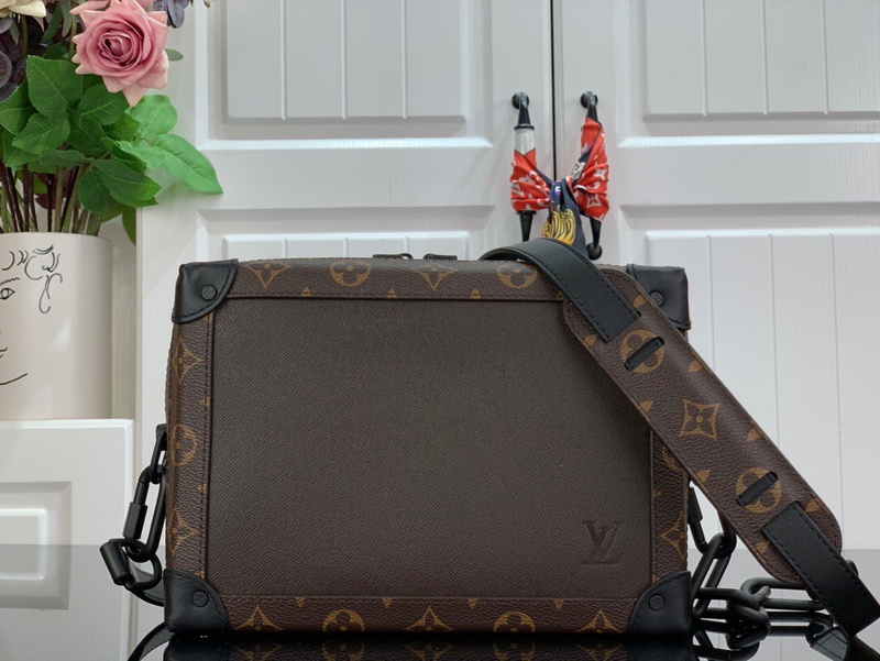 louis vuitton LV SOFT TRUNK M30582287C