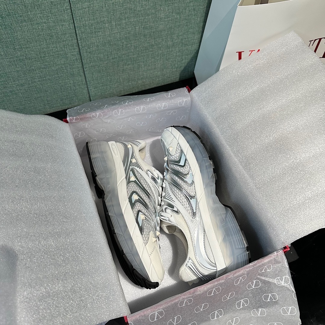 valentino shoes /sneakers-223