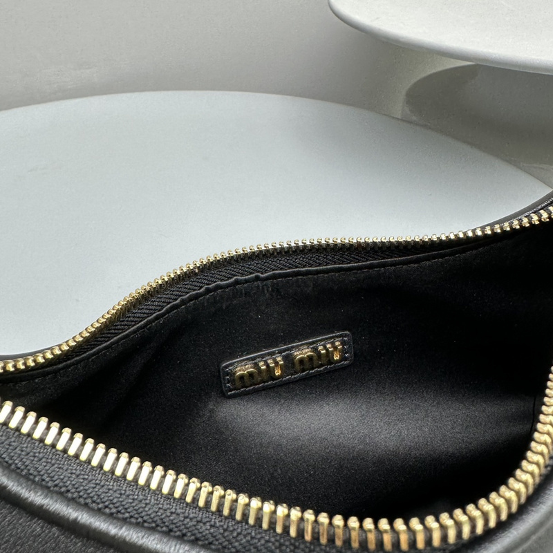 miu miu bagB429