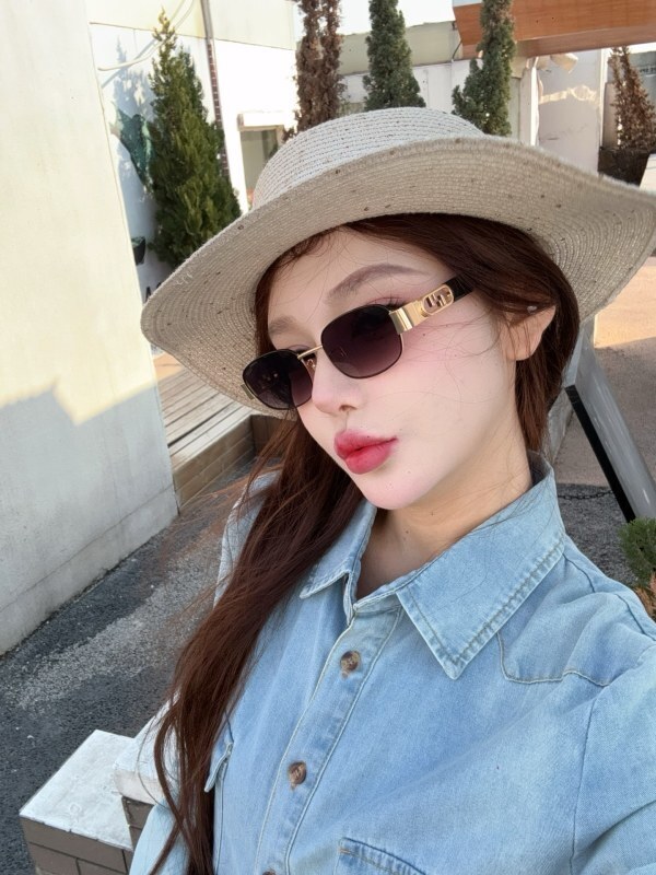 Fendi glasses -FENDI 02291F7B