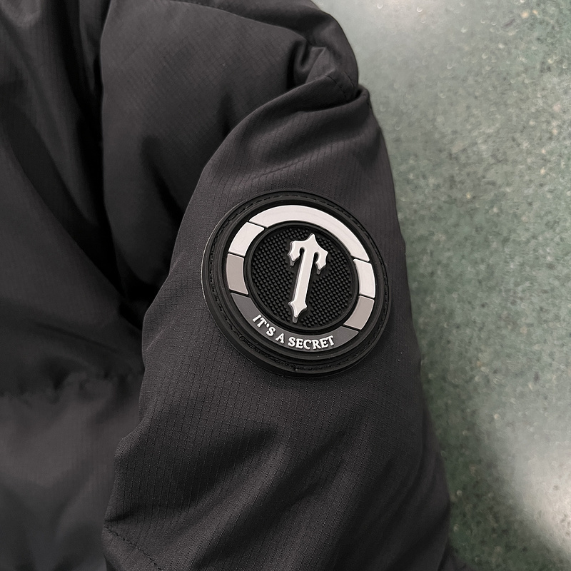 trapstar 419 DECODED 2022 HOODED PUFFER BLACK GRADIENT 3EC5