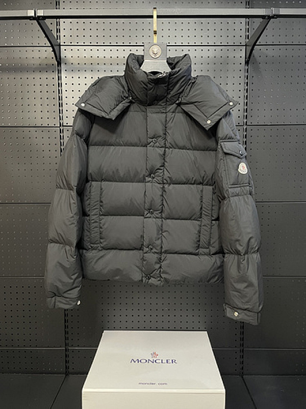 Moncler M0N﹡CLE﹡ COAT 7BB6