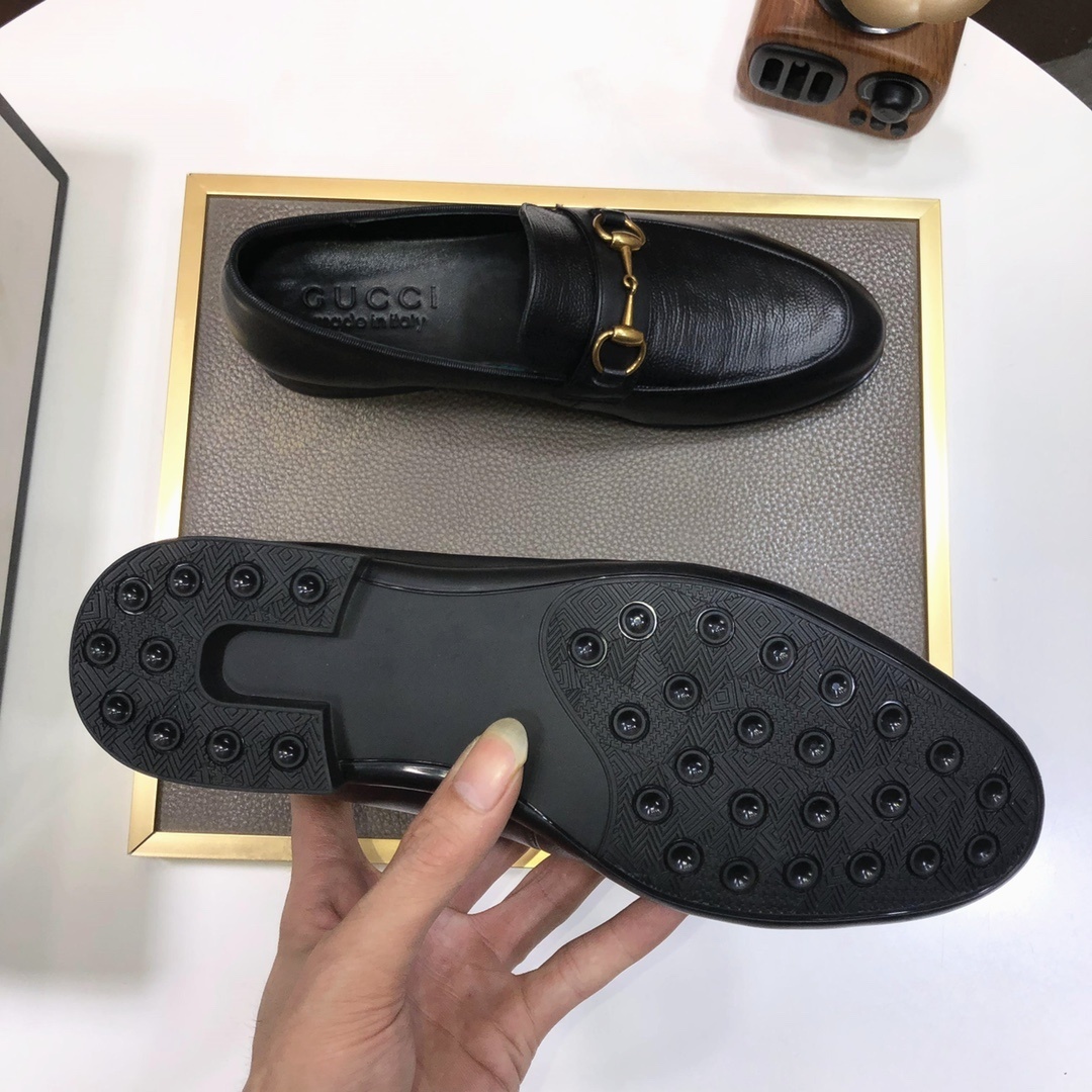 gucci shoes/sneakers-689