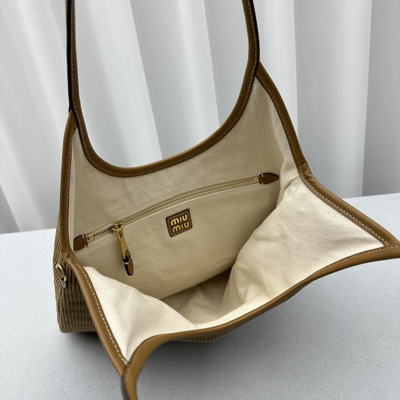 miu miu Miumiu tote bag47E3