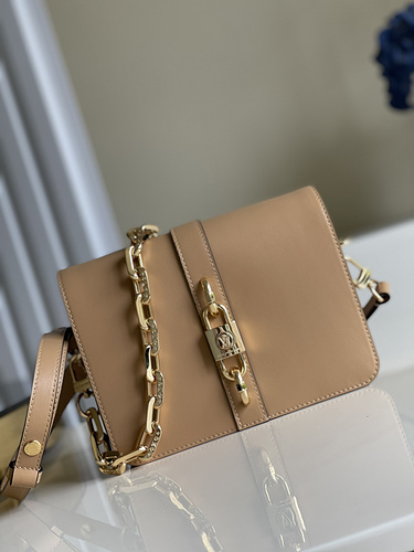 shoulder bag Louis Vuitton Rendez Vous40C8